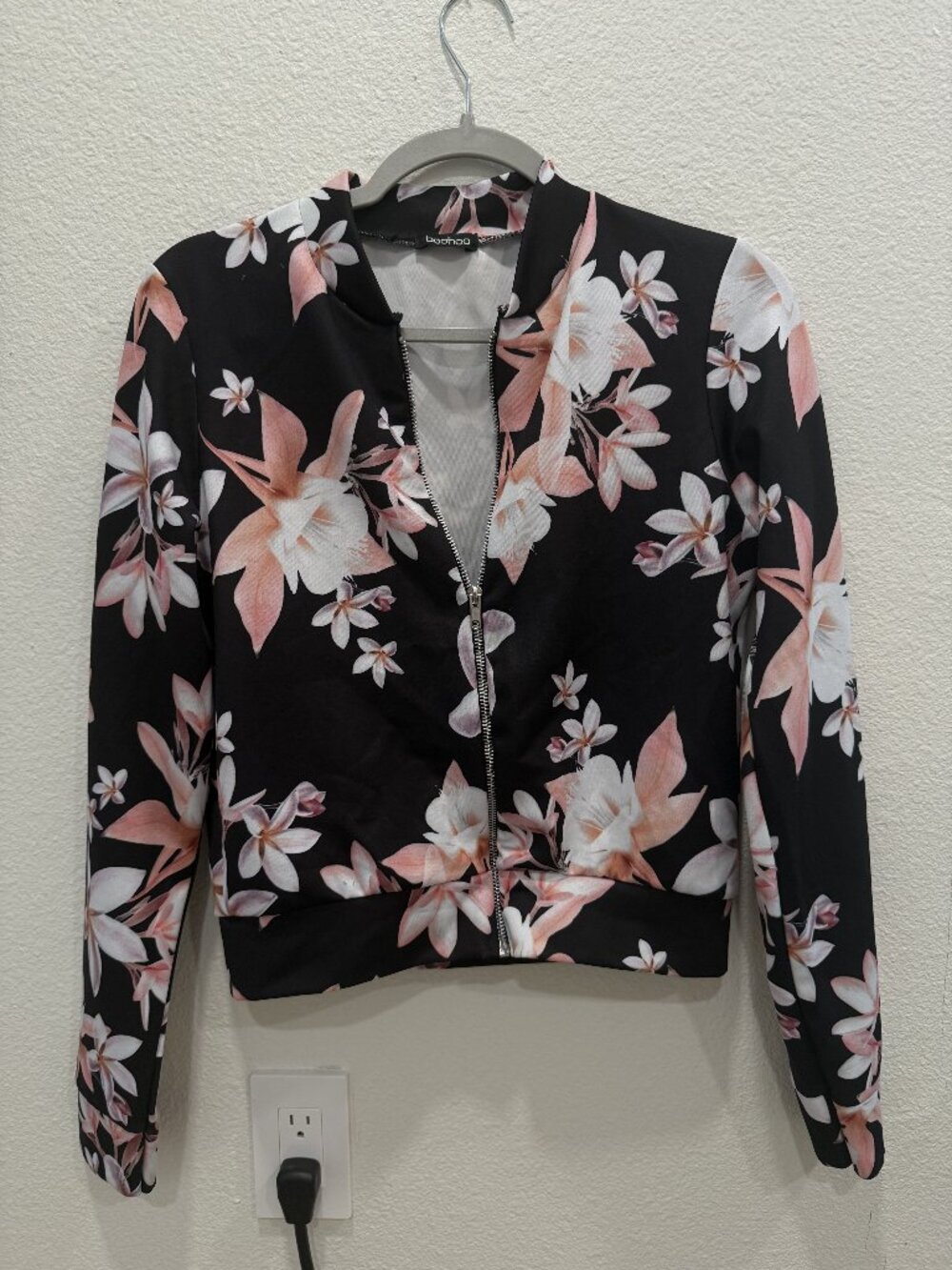 Size 10 Boohoo Lightweight Floral Bomber Jacket